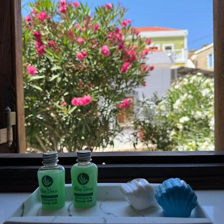 Villa Leleka Chalki Town Bagian luar foto