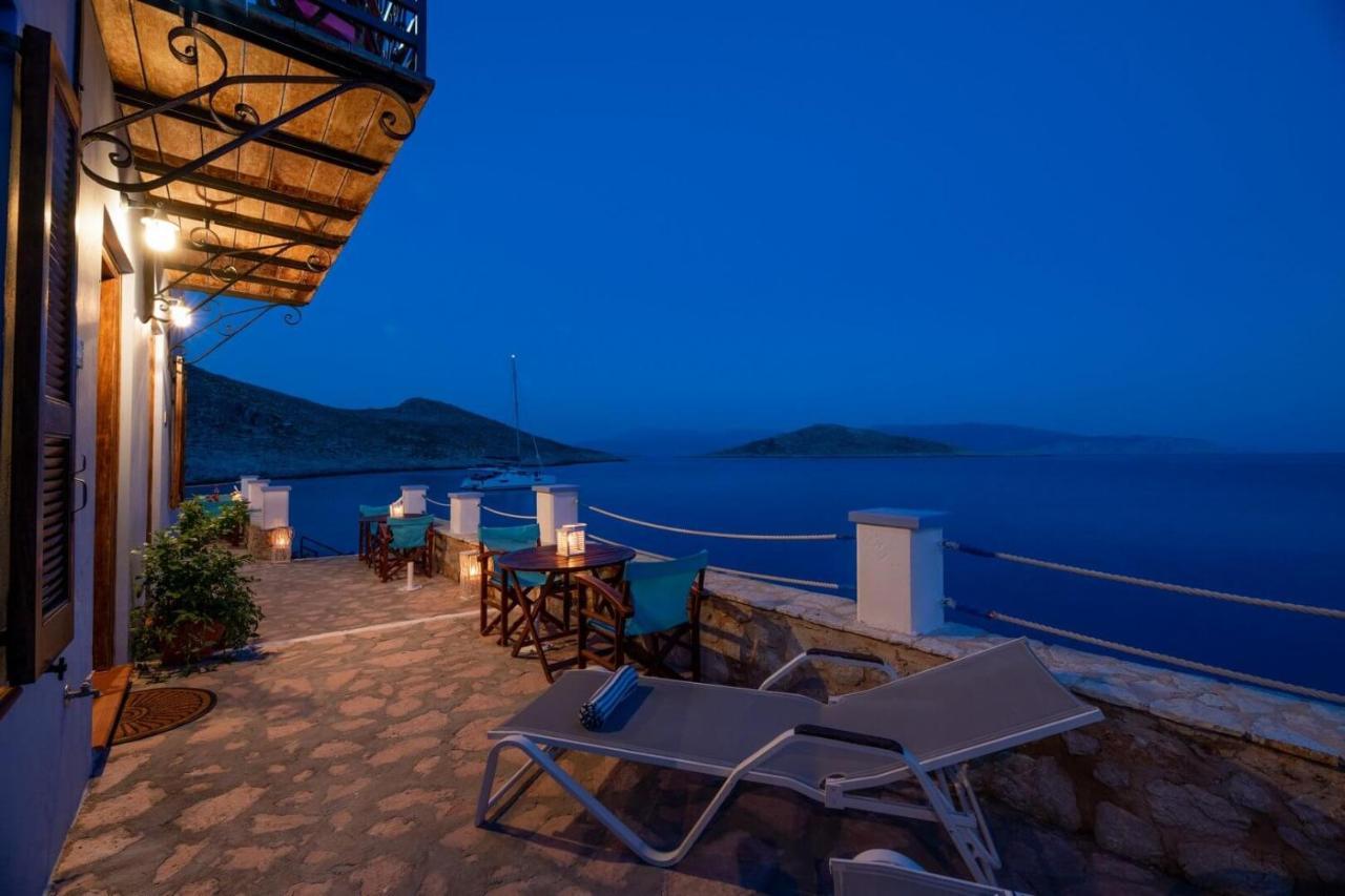 Villa Leleka Chalki Town Bagian luar foto